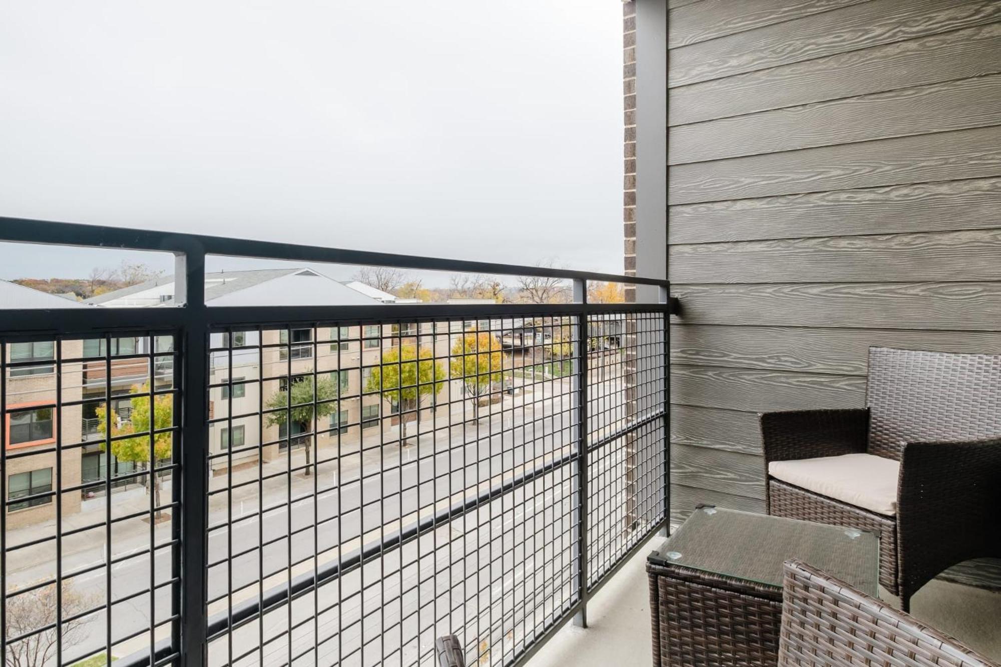 Experience Elevated Living At The Stylish Westerly Apartments In Dallas Exterior photo